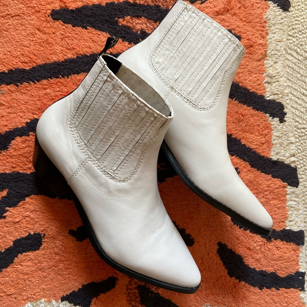 White leather Cowboy western Chelsea ankle boots